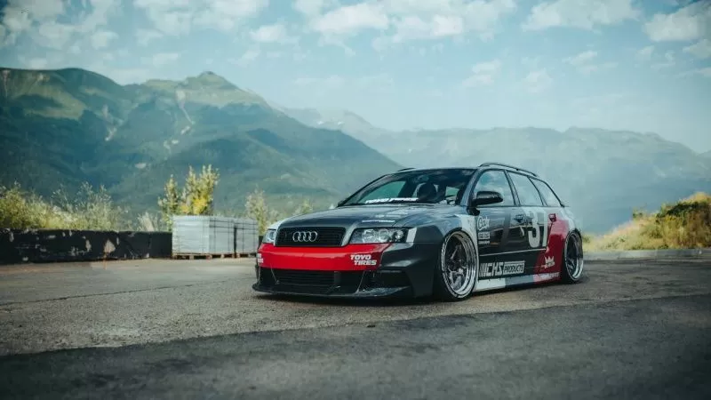 Wagon in the mountains