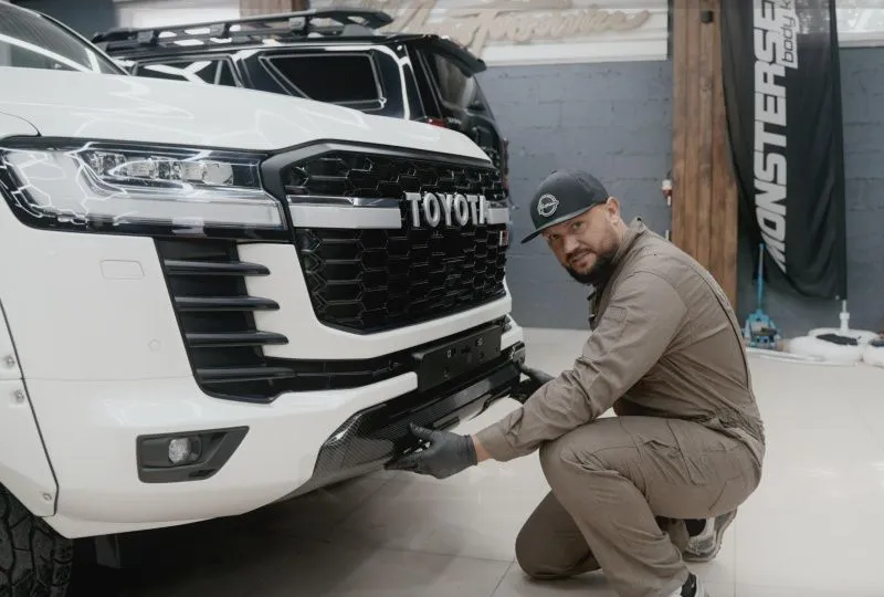 Video - Installation carbon lips TLC300