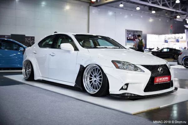 Side skirts Lexus IS 05-12