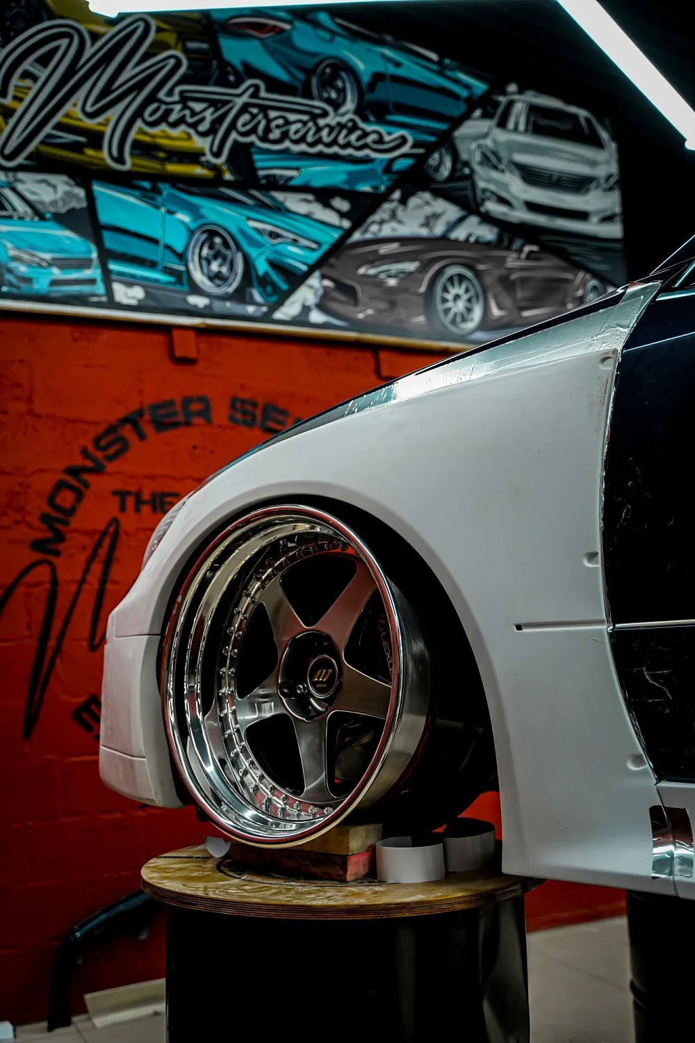 Video - Installation wide body kit Lexus GS160