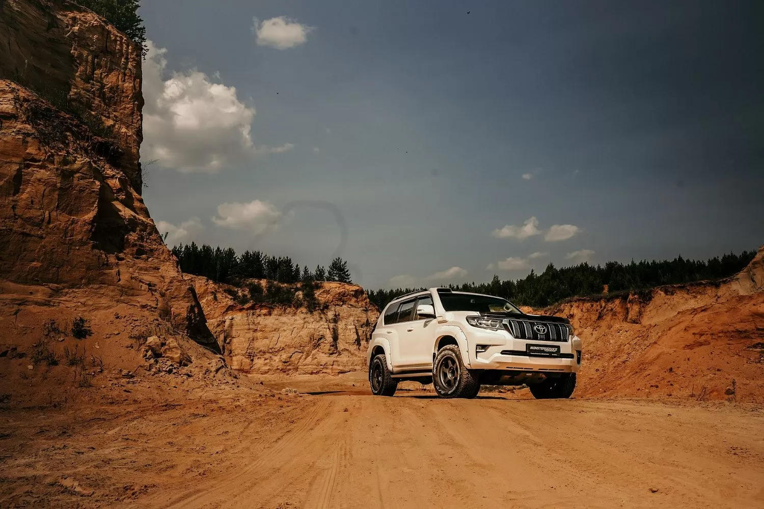 New wide arches for Toyota Land Cruiser 150