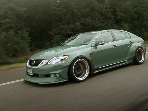 Wide body Lexus GS190