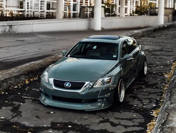 Wide body Lexus GS190