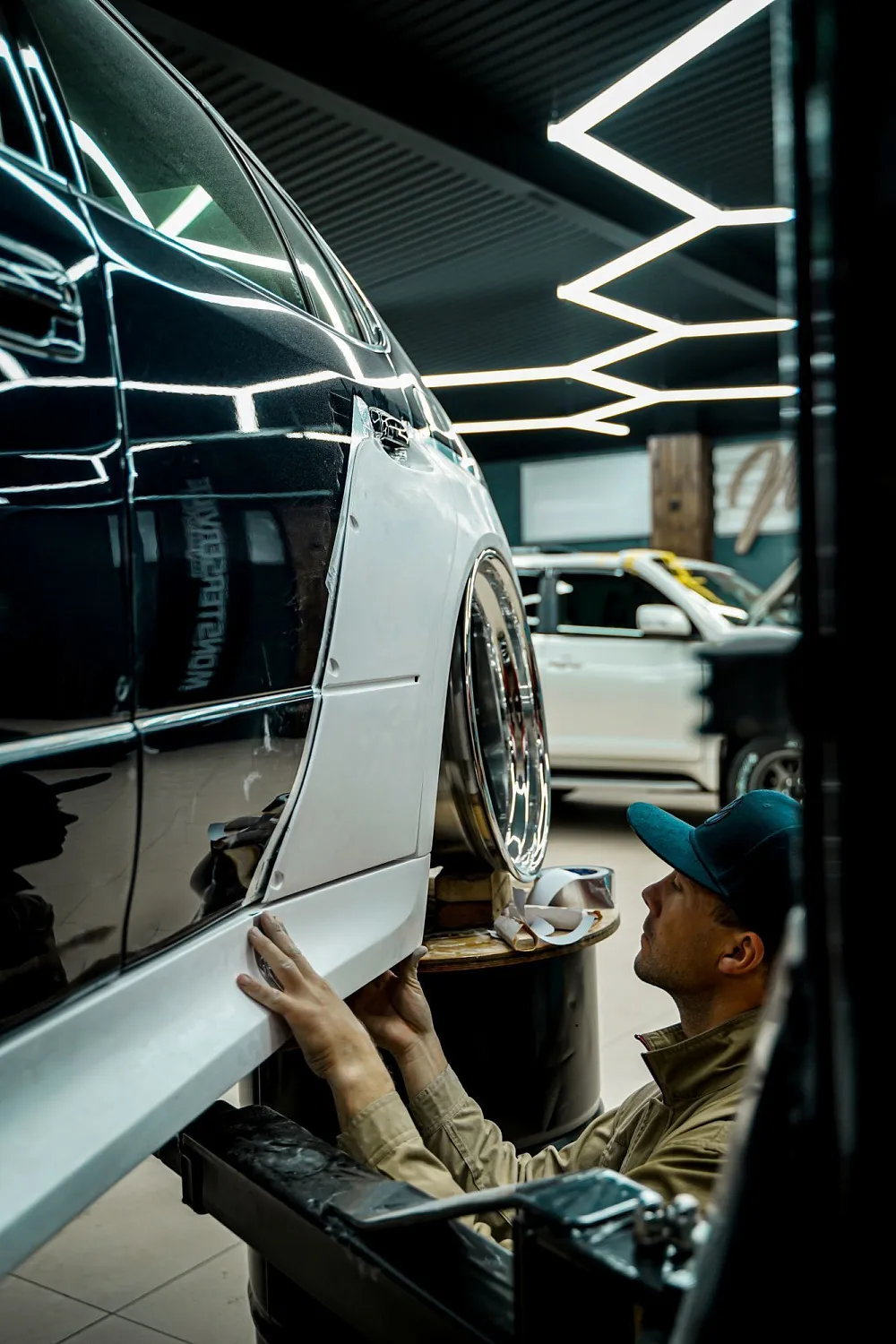 Video - Installation wide body kit Lexus GS160