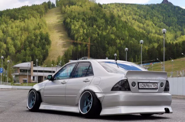 Spoiler V2 Lexus IS 99-05