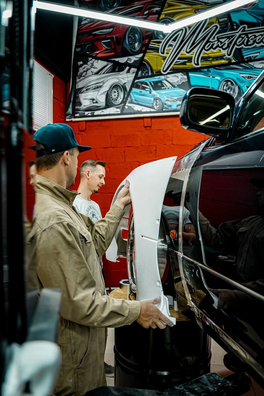 Video - Installation wide body kit Lexus GS160